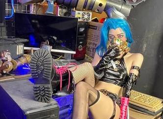 当Choi Ji Yun遇上艾达·王蒂法，写真里的套图竟然有点意思